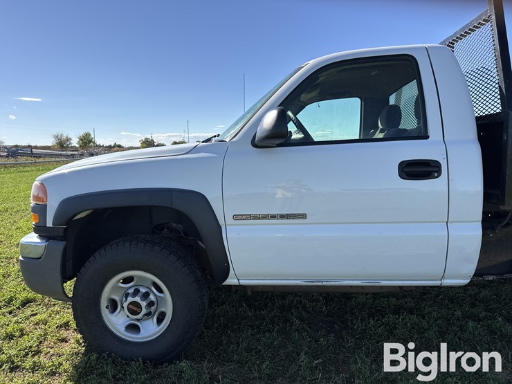2005-gmc-sierra-2500-image-9