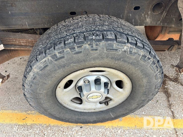 2009-chevrolet-silverado-2500hd-image-39