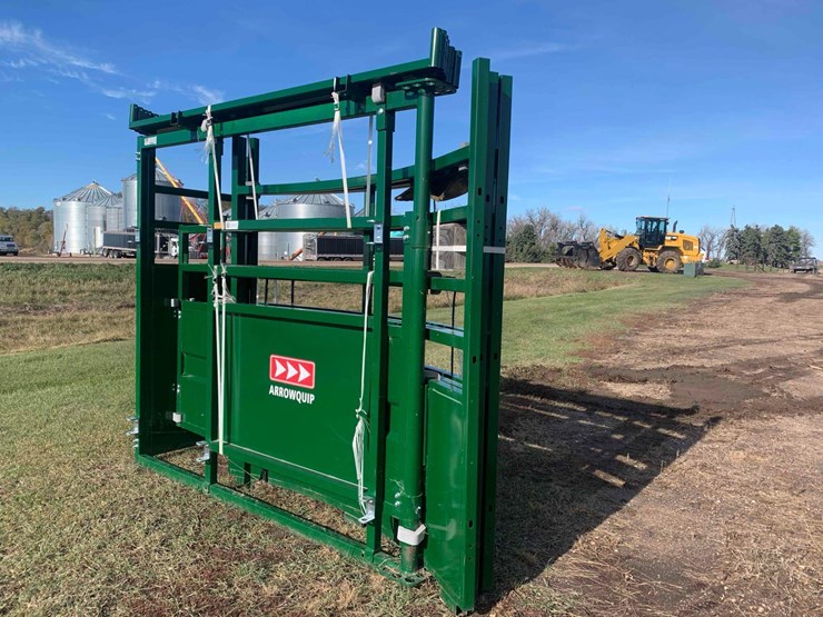 arrow-quip-t8-sa-180-crowding-tub-image-4