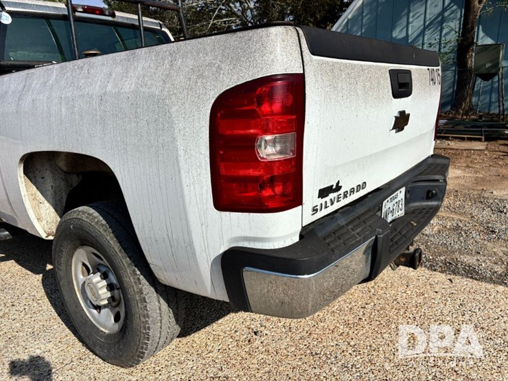 2009-chevrolet-silverado-2500hd-image-35