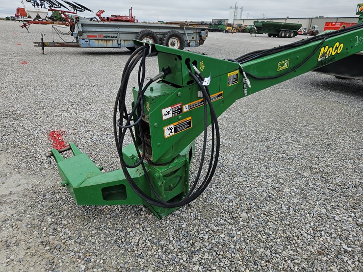 2013-john-deere-946-image-2