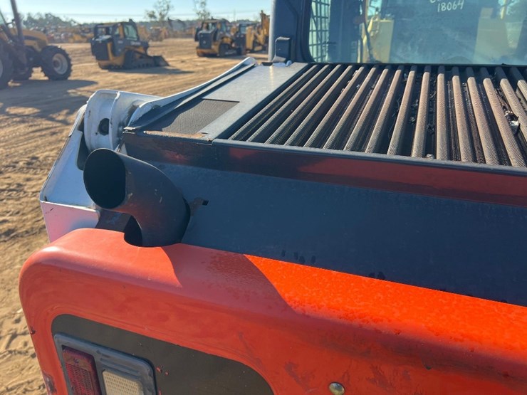 2019-bobcat-t450-image-21