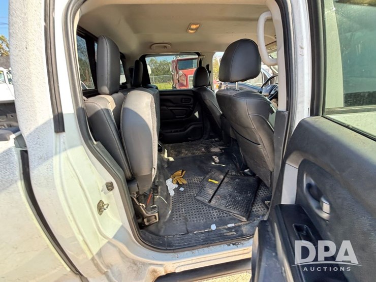 2018-nissan-titan-image-58