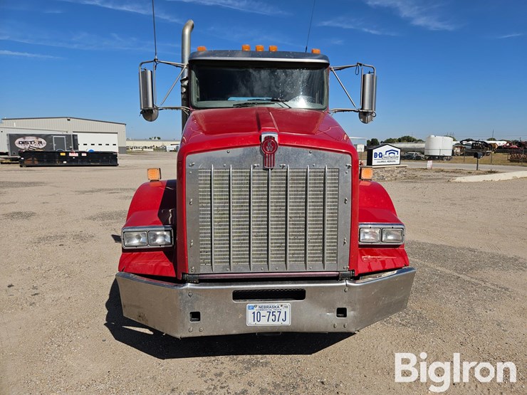 2019-kenworth-t800-image-2