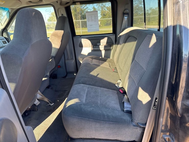 2003-ford-f350-xlt-image-15