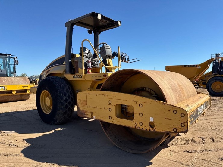 caterpillar-cs-563-image-4