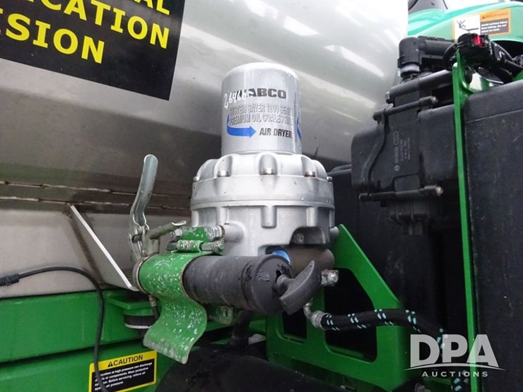 2021-john-deere-r4038-image-75