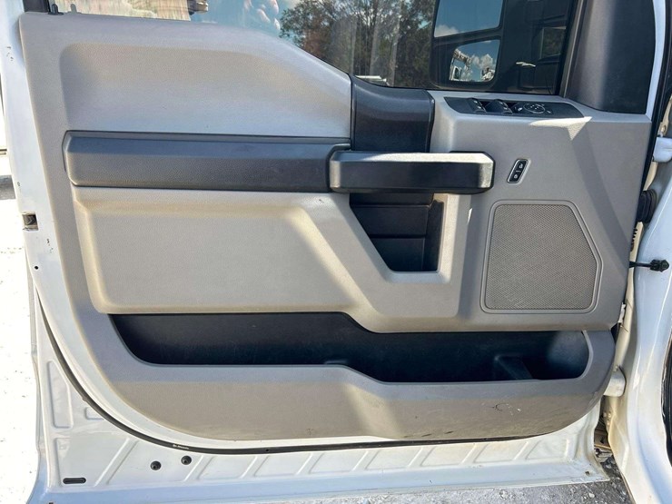 2019-ford-f250-image-11