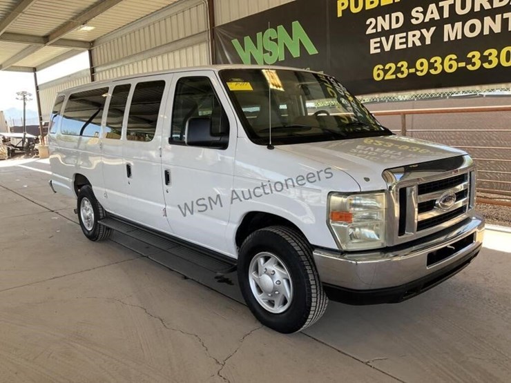 2009-ford-e350-image-2