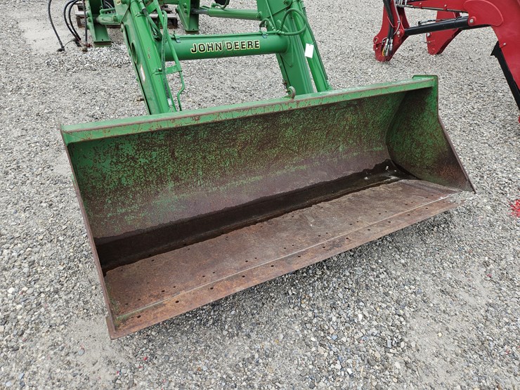 john-deere-725-image-2