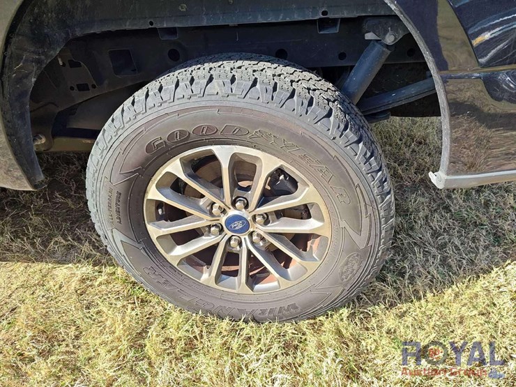 2019-ford-f150-image-30