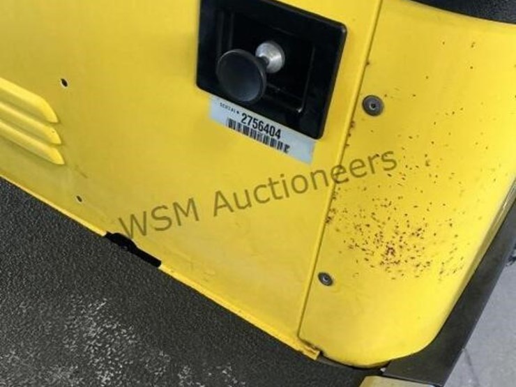 2011-e-z-go-st-sport-image-11