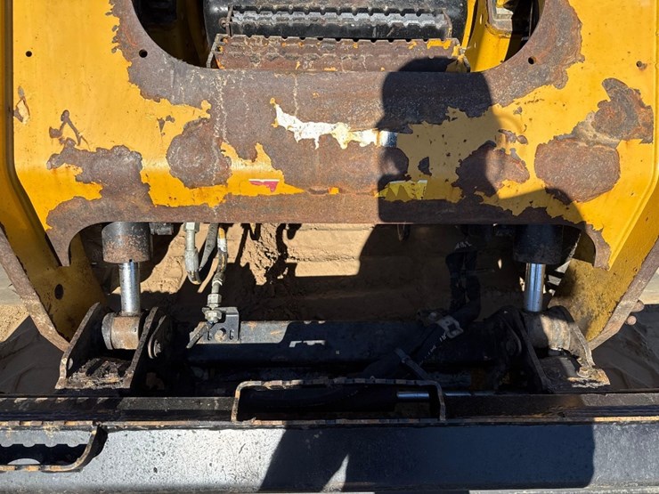 caterpillar-272d2-xhp-image-17