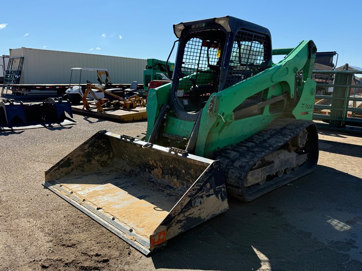 2017-bobcat-t740-image-4