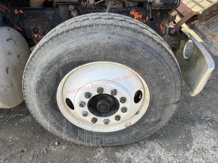 1979-ford-9000-image-38