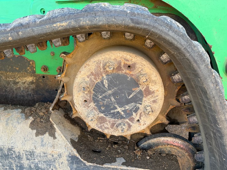 2017-bobcat-t740-image-14