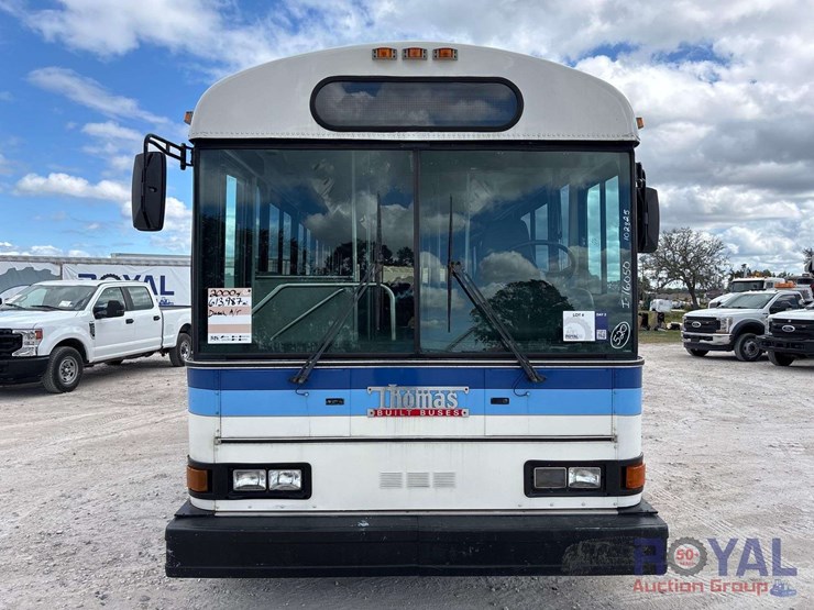 2000-thomas-saf-t-liner-mvp-image-28