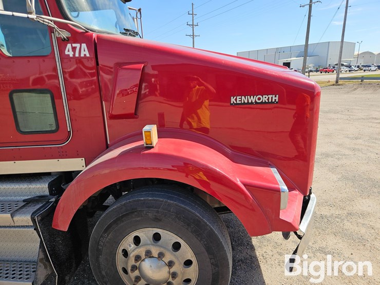 2019-kenworth-t800-image-13