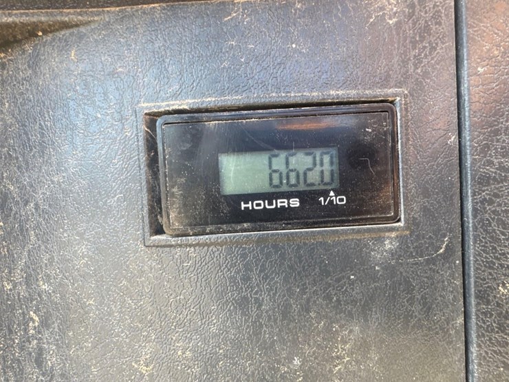 2022-case-cx57c-image-26