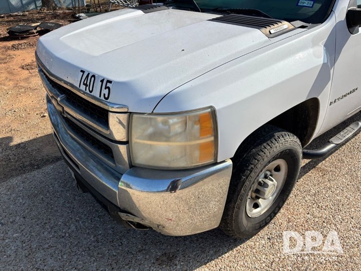 2009-chevrolet-silverado-2500hd-image-18