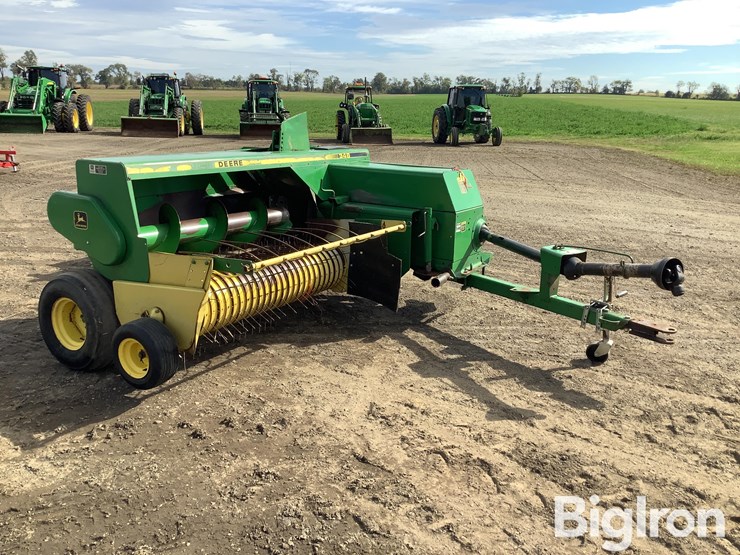 1992-john-deere-348-image-3