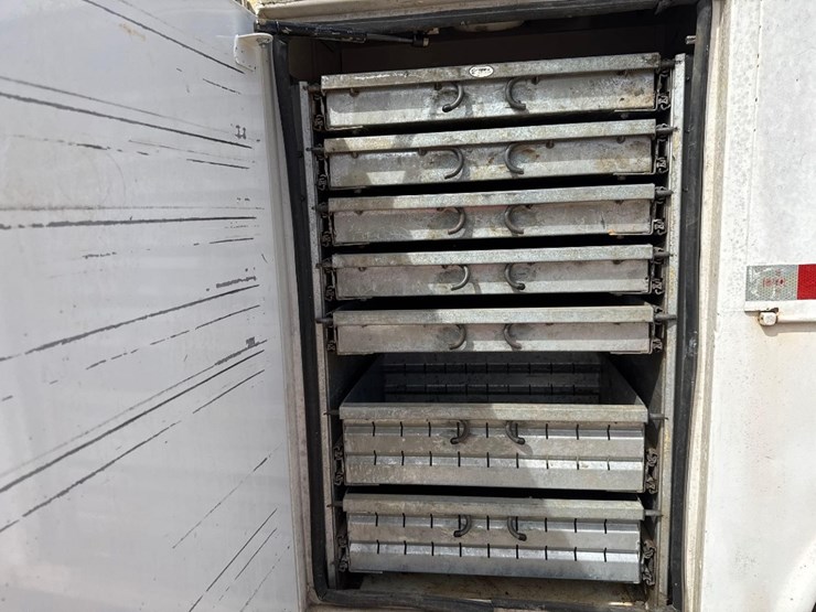 2010-ford-f550-xl-image-20