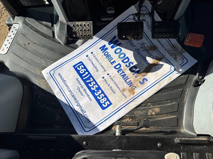 new-holland-t4.75-image-28