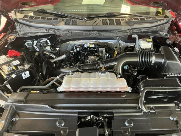 2022-ford-f150-image-13