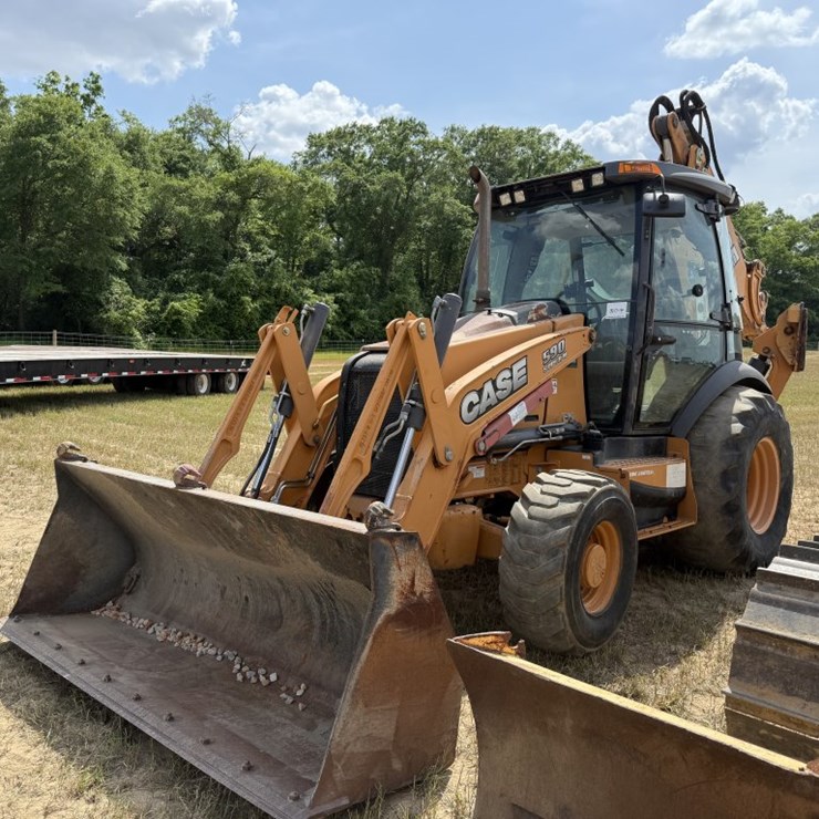 2013 CASE 590