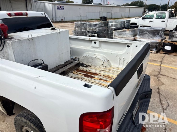 2009-chevrolet-silverado-2500hd-image-31