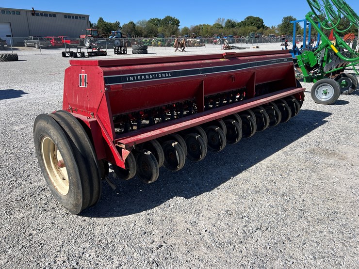 international-5100-image-4