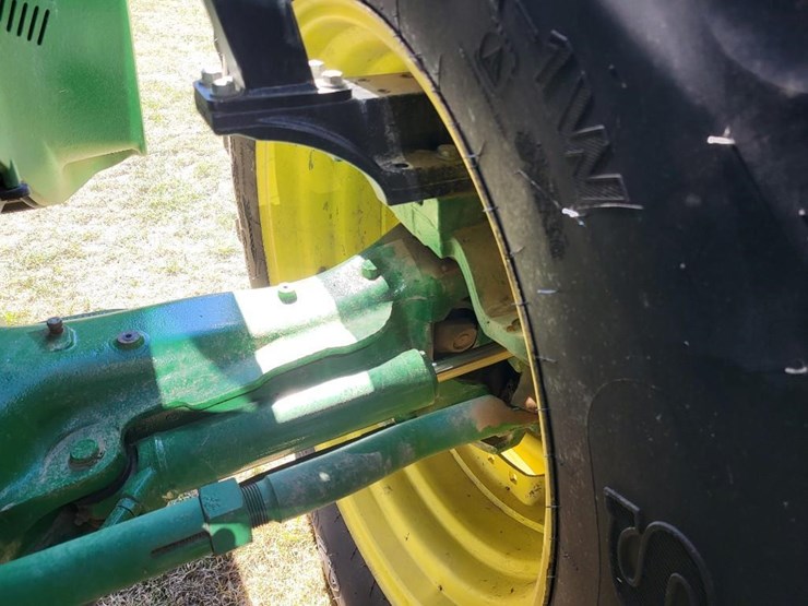 2011-john-deere-8235r-image-50