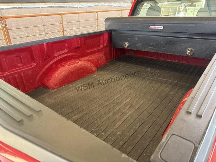 2016-ford-f150-image-9