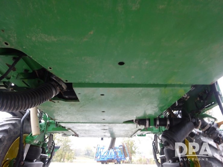 2021-john-deere-r4038-image-44