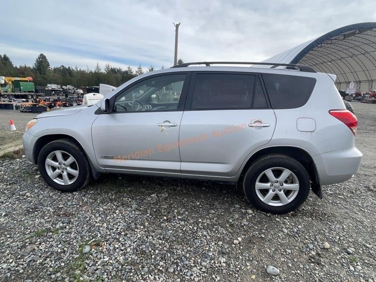 2006-toyota-rav4-image-1