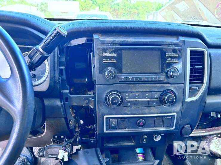 2018-nissan-titan-image-56