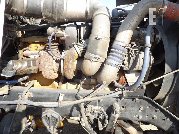 2005-kenworth-w900l-image-16