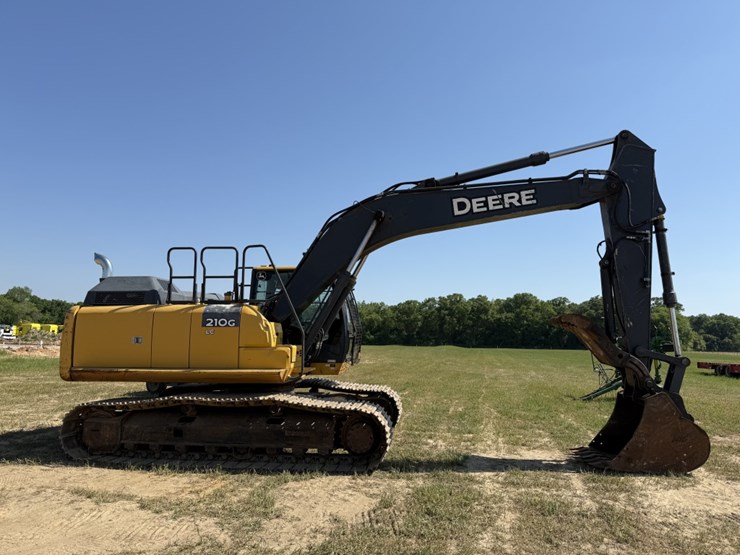 2018-deere-210g-lc-image-5