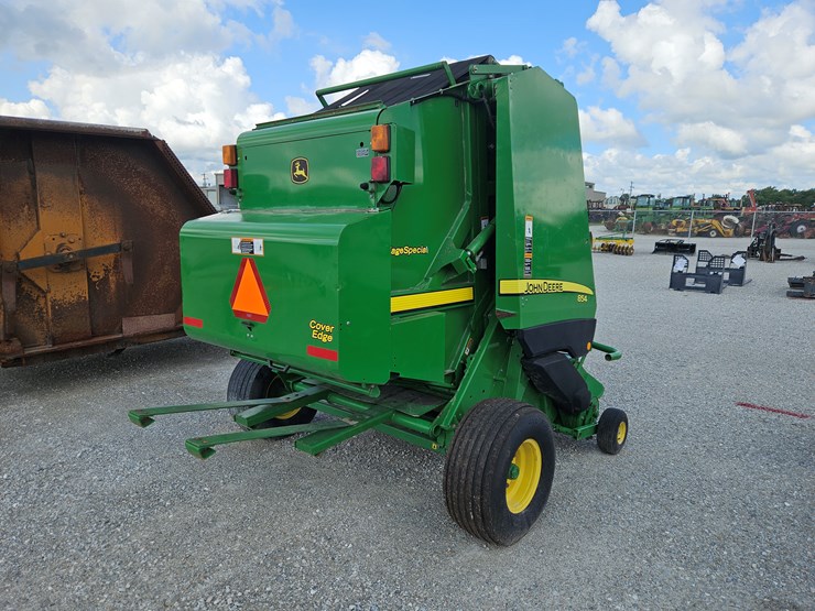 2015-john-deere-854-image-9