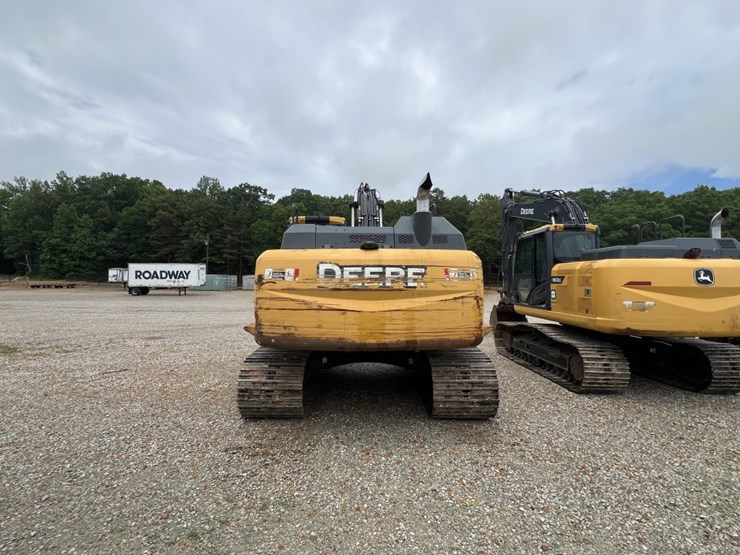 2018-deere-210g-lc-image-14