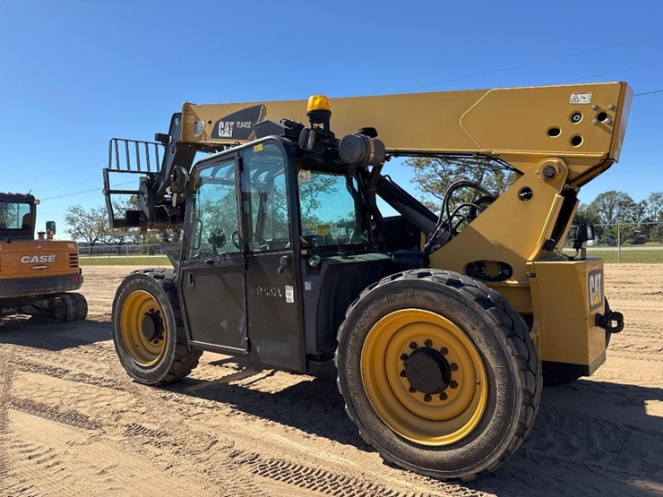 2013-caterpillar-tl642c-image-8