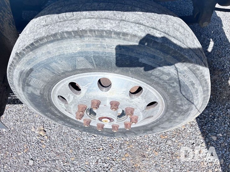 1993-mack-ch613-image-54