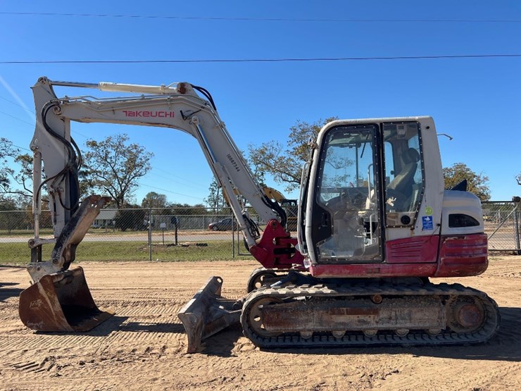 takeuchi-tb285-image-1