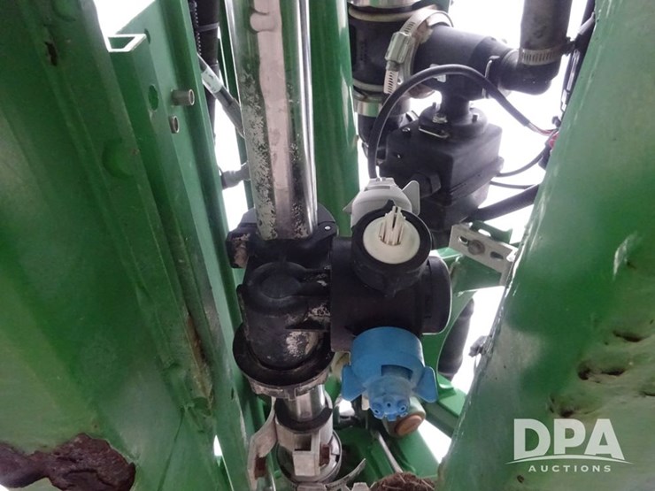 2021-john-deere-r4038-image-68