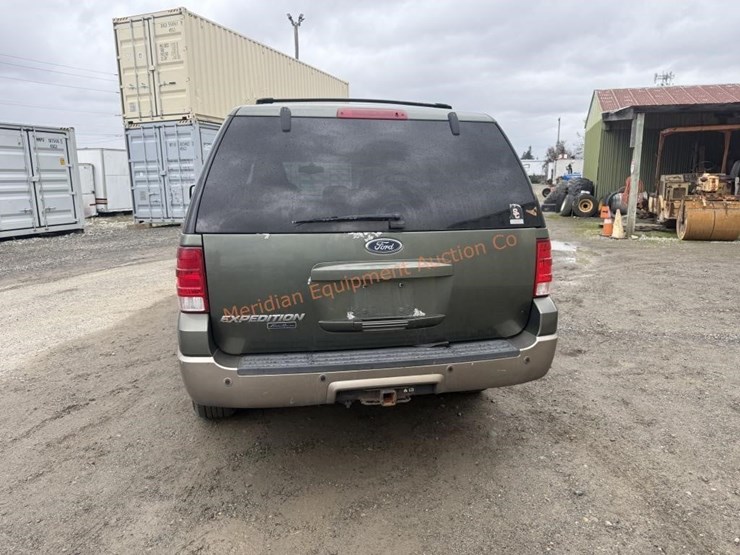 2003-ford-expedition-image-8