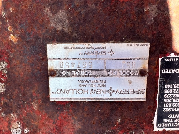 new-holland-851-image-7