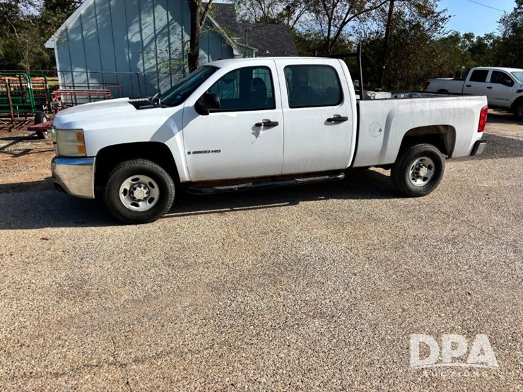 2009-chevrolet-silverado-2500hd-image-13