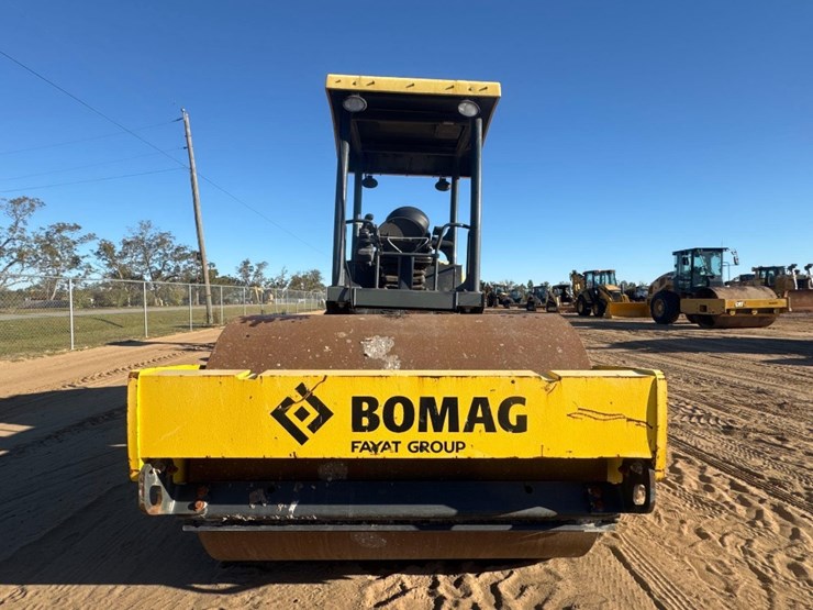 2016-bomag-bw177d-5-image-3