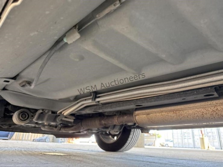 2017-ford-explorer-image-30