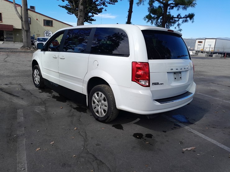 dodge-caravan-image-3